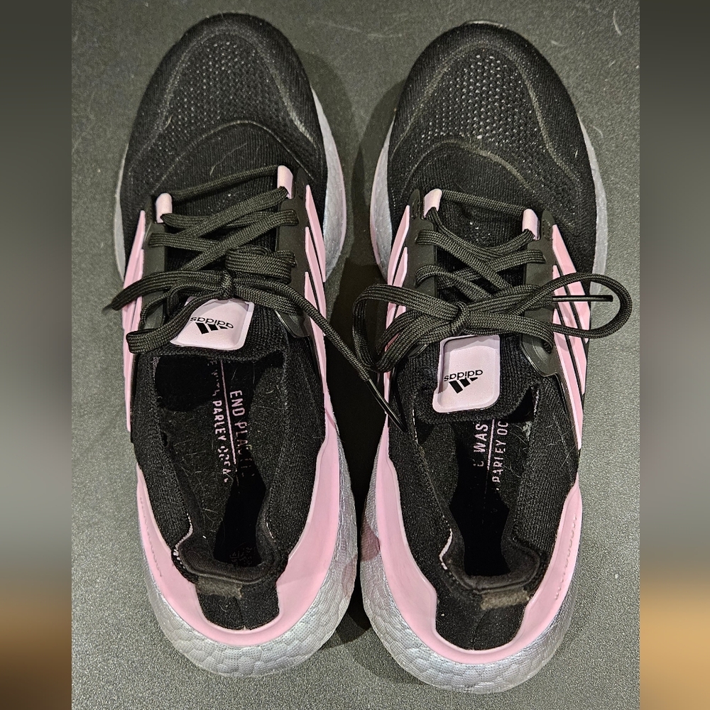 Adidas Women's Ultraboost 22 Sneakers